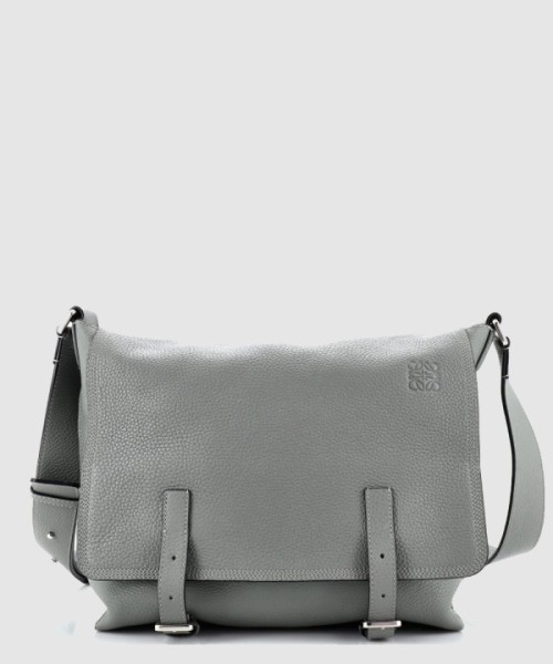 로에베 밀리터리 메신저 백 - 소프트 그레인 카프스킨