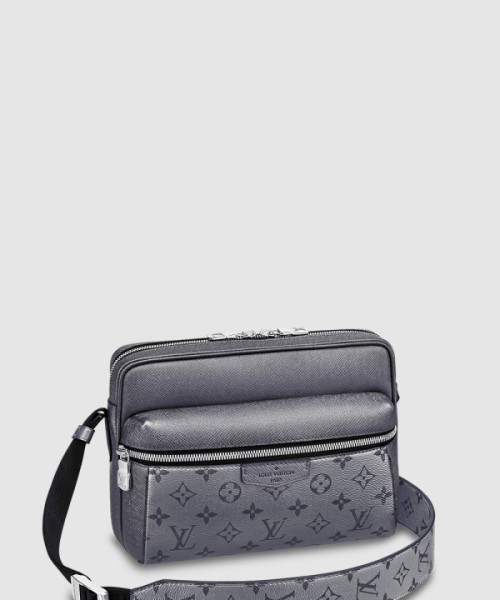 루이비통 아웃도어 메신저백 M30830