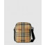 버버리 체크 크로스바디백 80732731