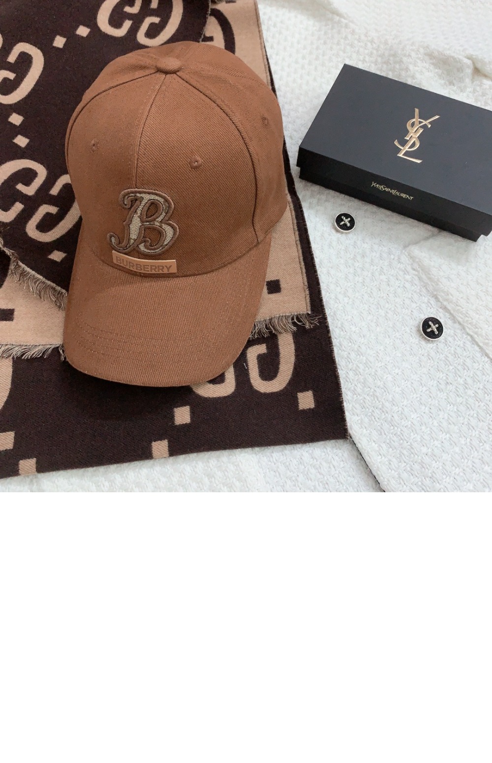 버버리 베이스볼 캡 8041258