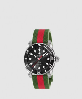 구찌 다이브 시계 750529