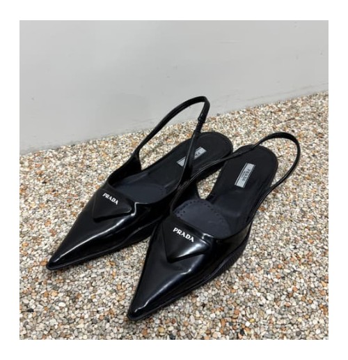 PRADA 프라다 로고 슬링백 펌프스