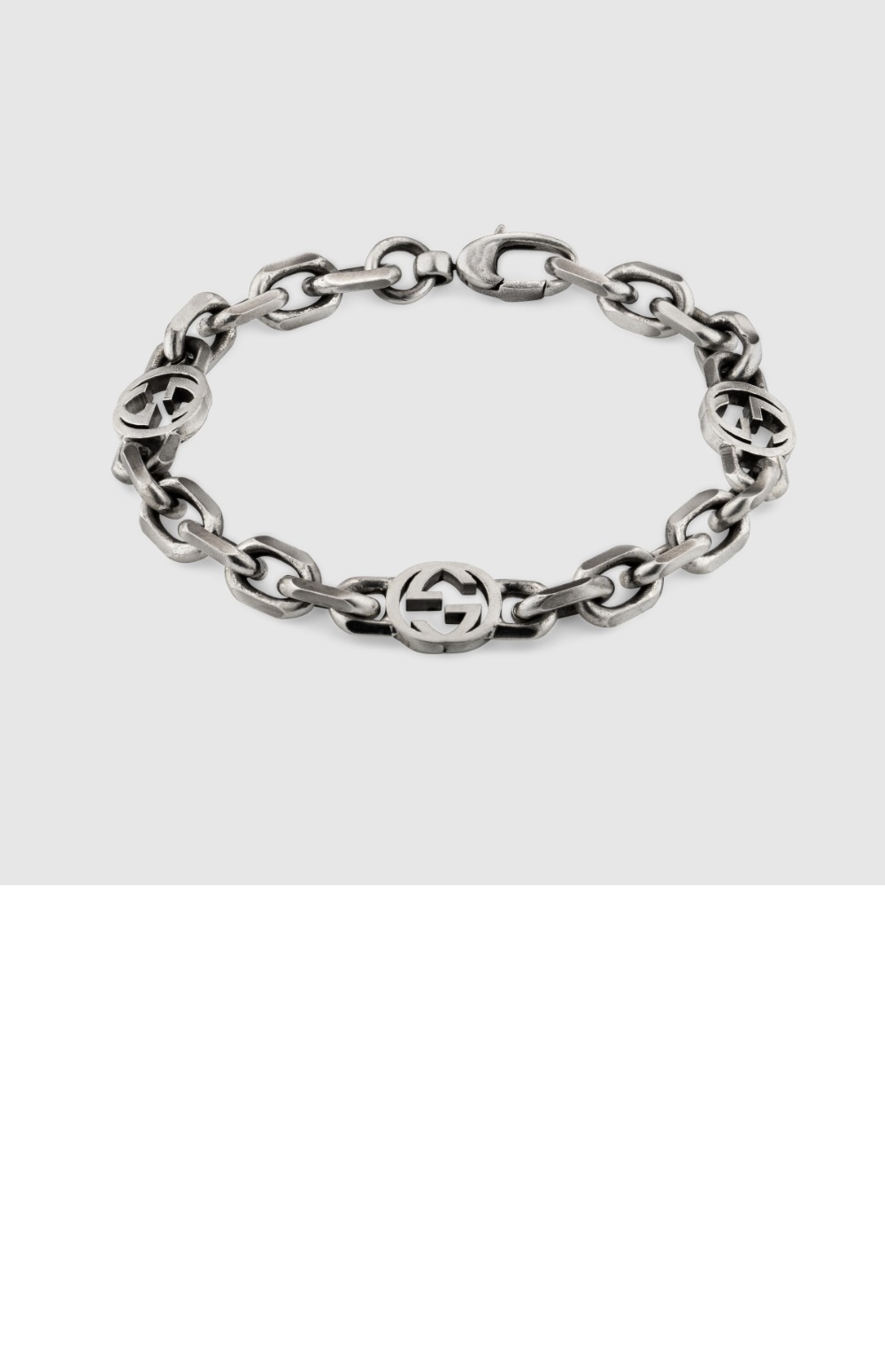 구찌 인터로킹 G 디테일의 실버 팔찌 620798