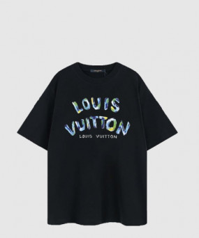 루이비통 로고 프린트 반팔