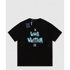 루이비통 로고 프린트 반팔