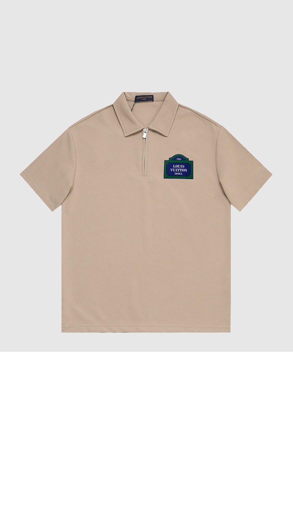 루이비통 로고 프린트 반팔