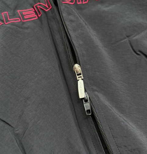 발렌시아가 바람막이 2025 신상