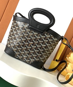 고야드 벨루가 숄더