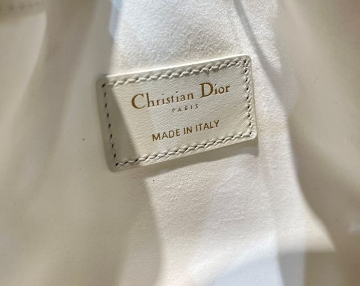 디올 졸리 버킷백 스몰 매크로까나쥬