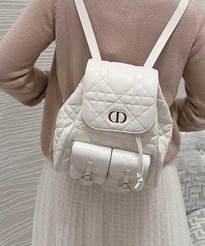 디올 카로 백팩 미디엄 화이트