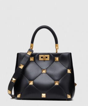 발렌티노 로만스터드 버킷백 미듐