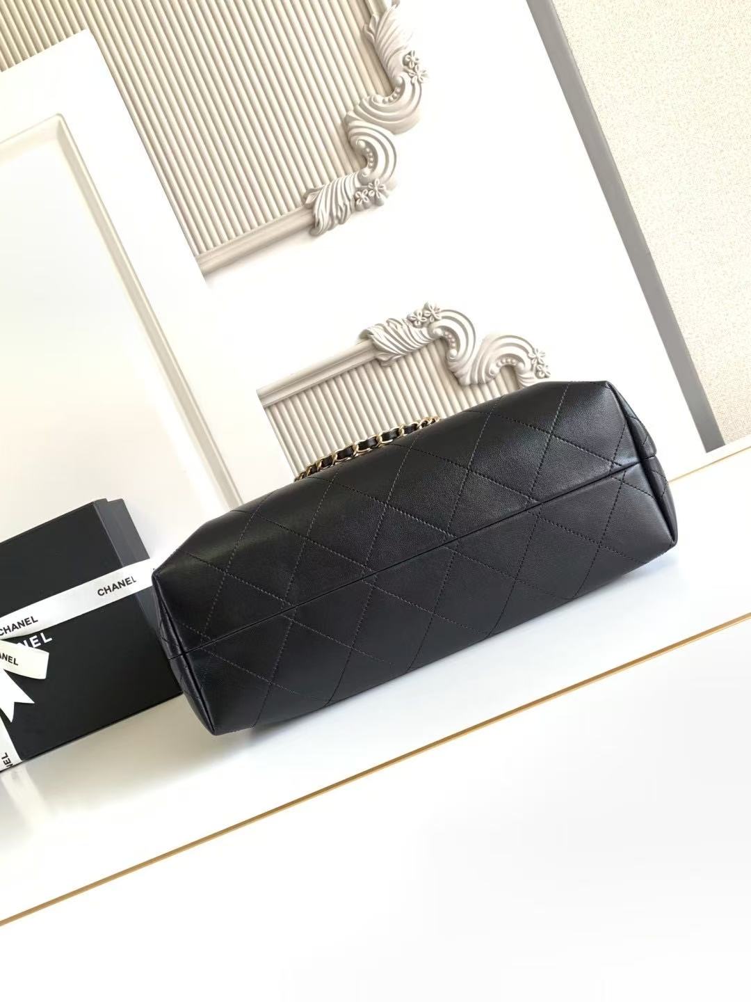 샤넬 스웨이드 투톤 숄더백 AS5634-103 36X24X12CM