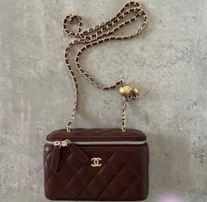 샤넬 램스킨 버건디 금장 메이크업 백