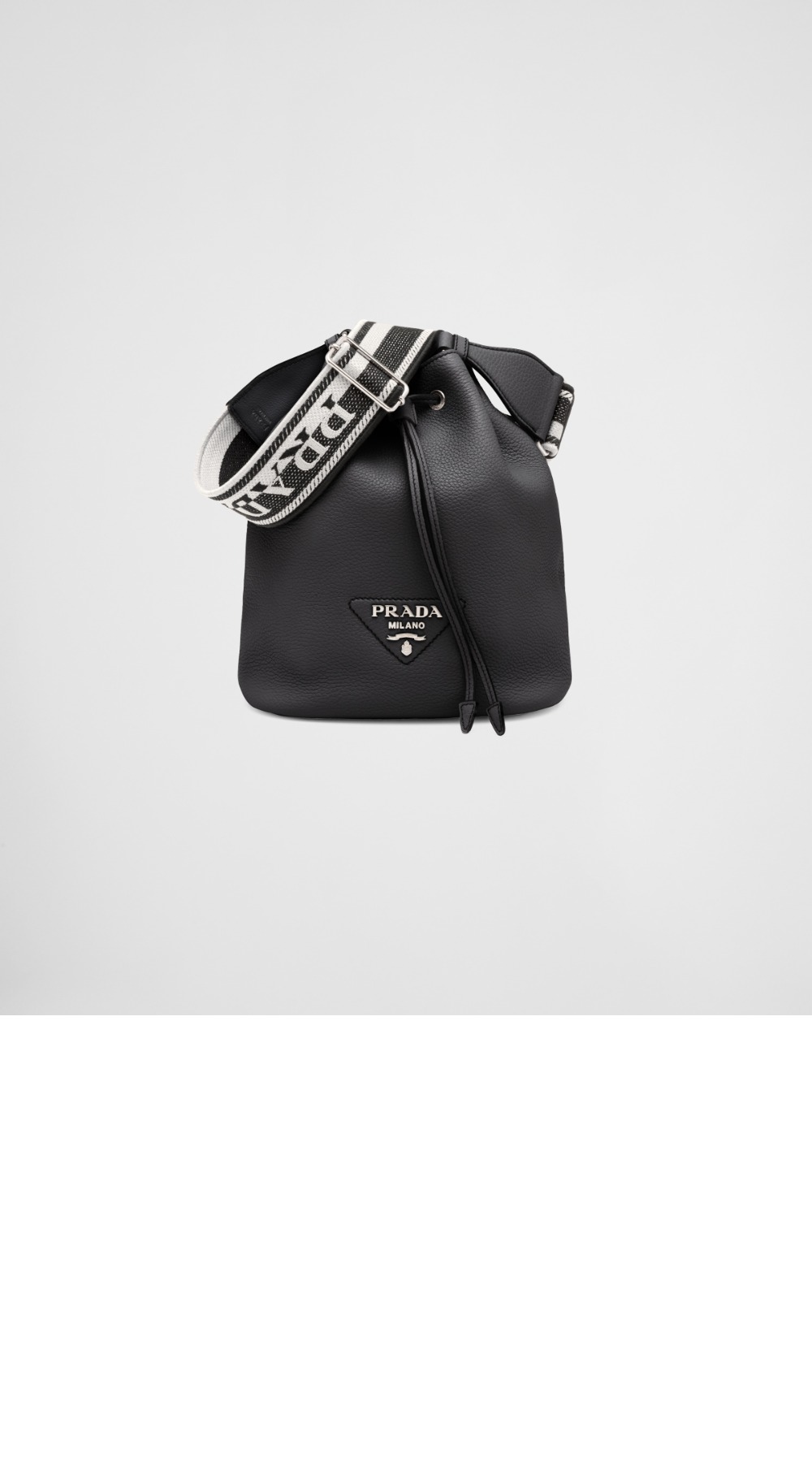 프라다 가죽 버킷백 1BE060