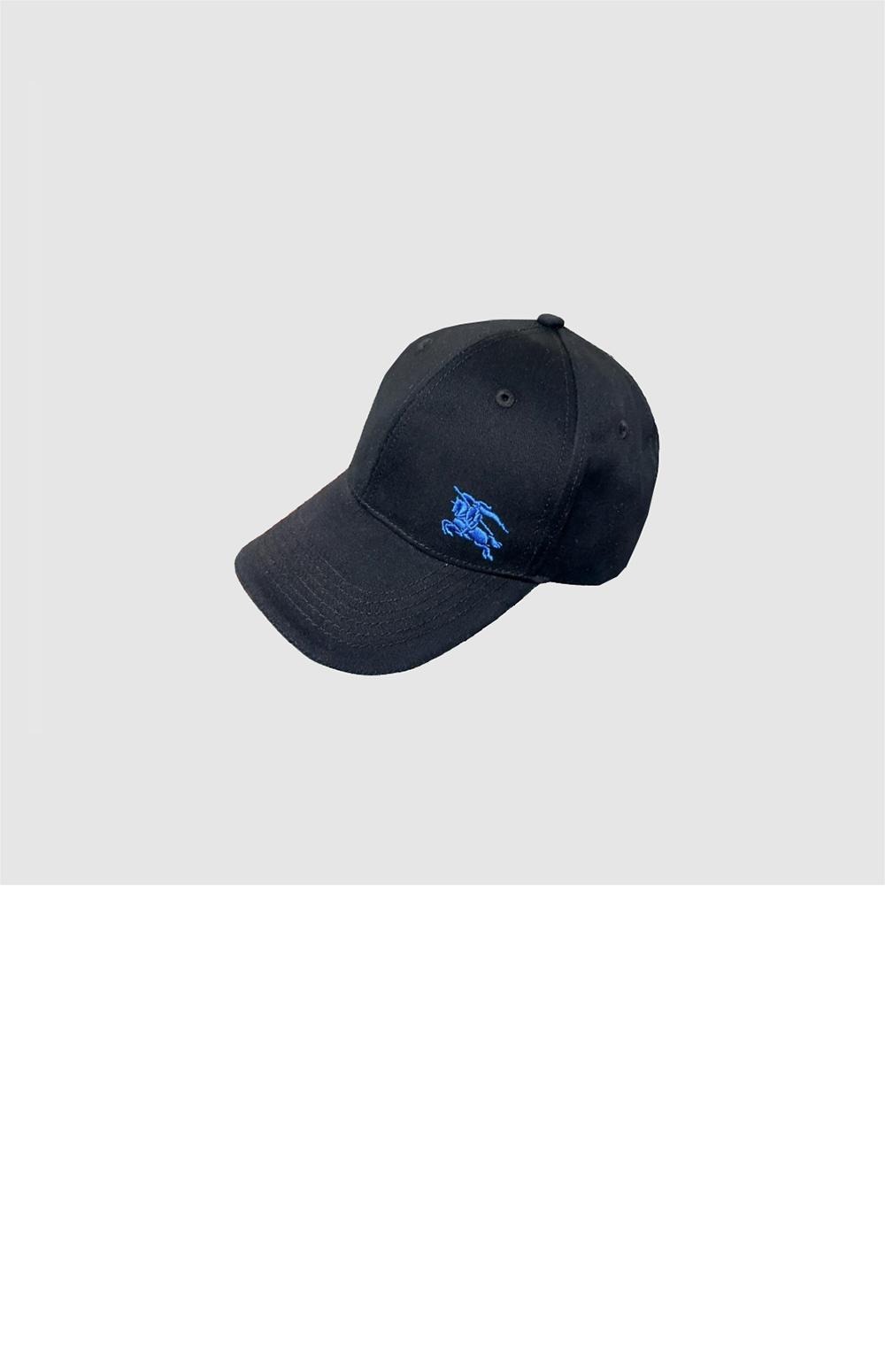 버버리 입체 자수 야구 모자 8034657