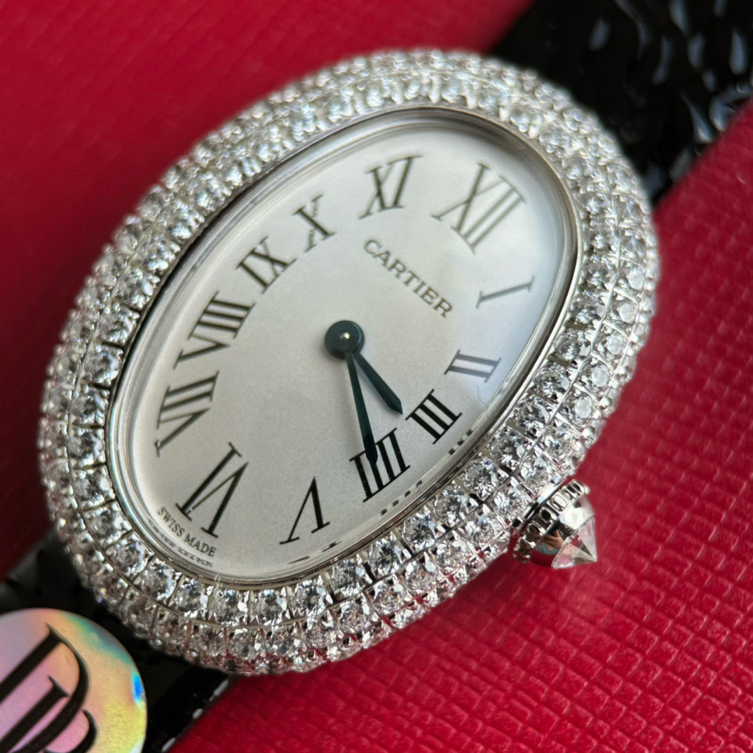 까르띠에 베누아 스몰 25MM 사이즈 다이아 버전