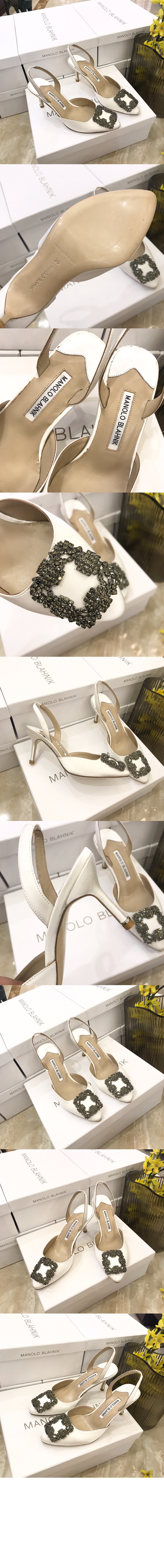 마놀로블라닉 새틴 주얼 버클 뮬