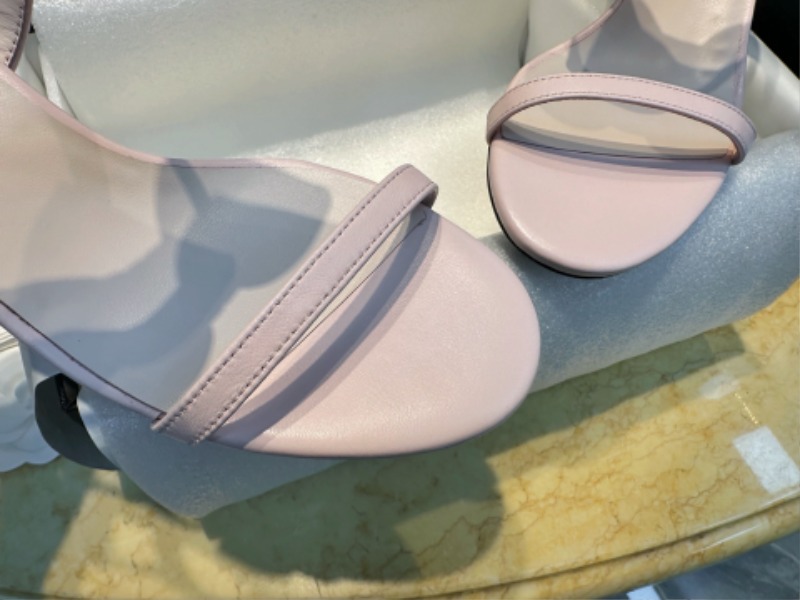 샤넬 리본 스트랩 미들힐 핑크 샌들