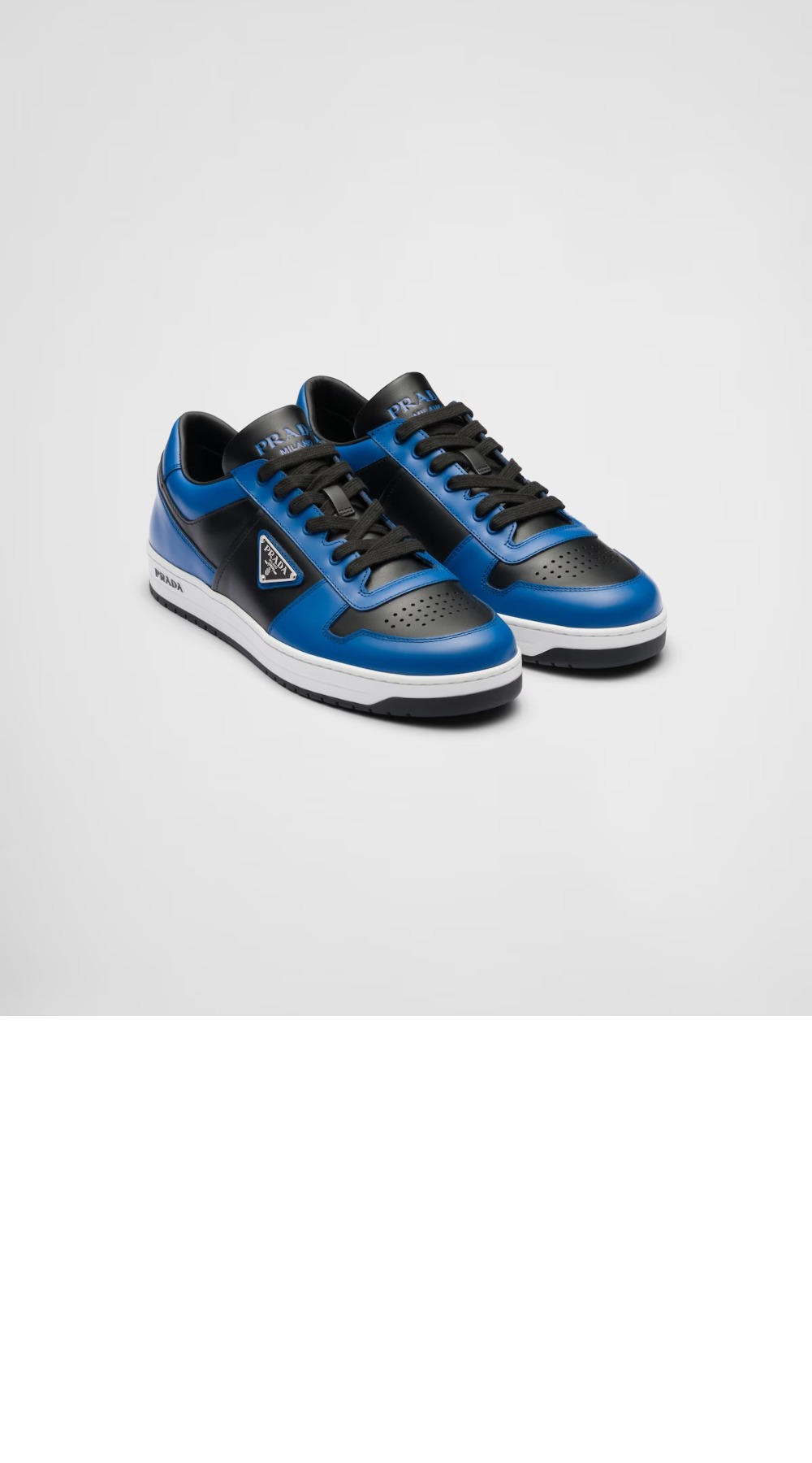 프라다 다운타운 가죽 스니커즈 2EE364