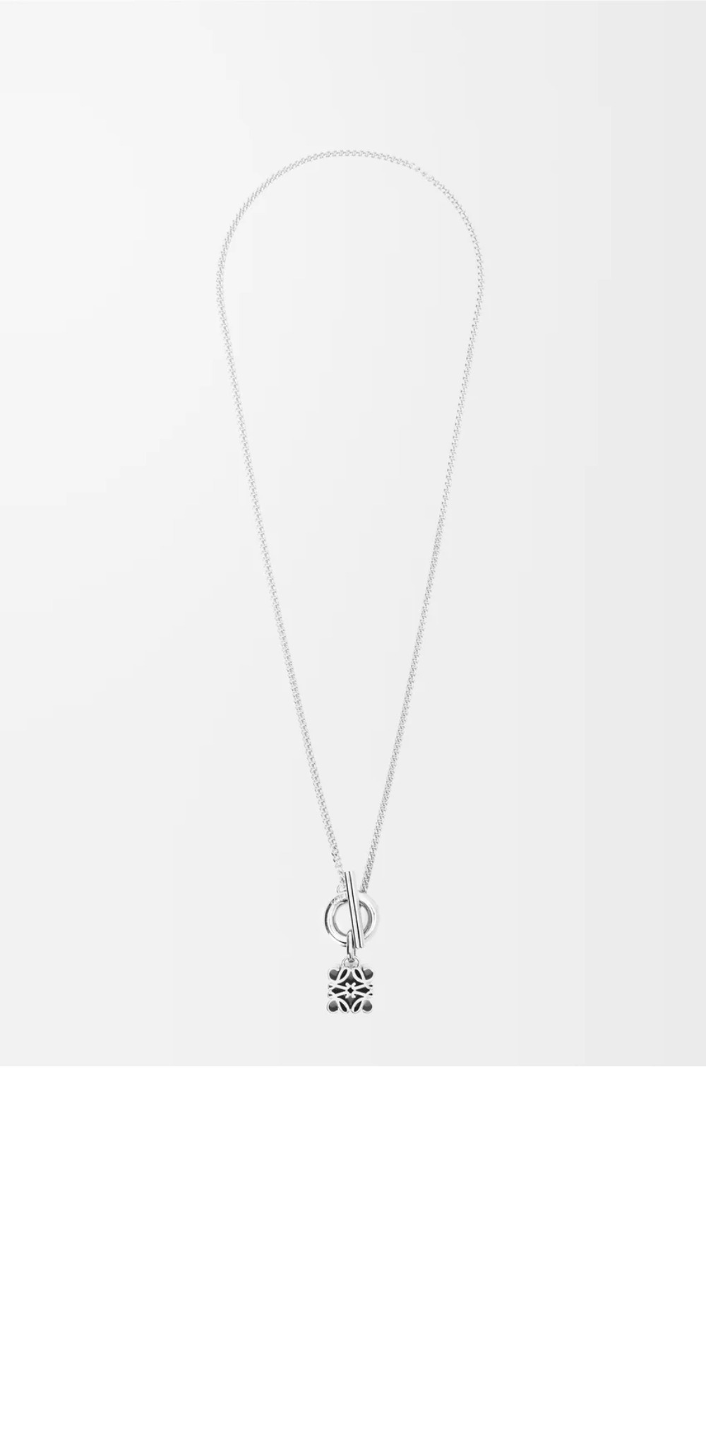 로에베 애너그램 펜던트