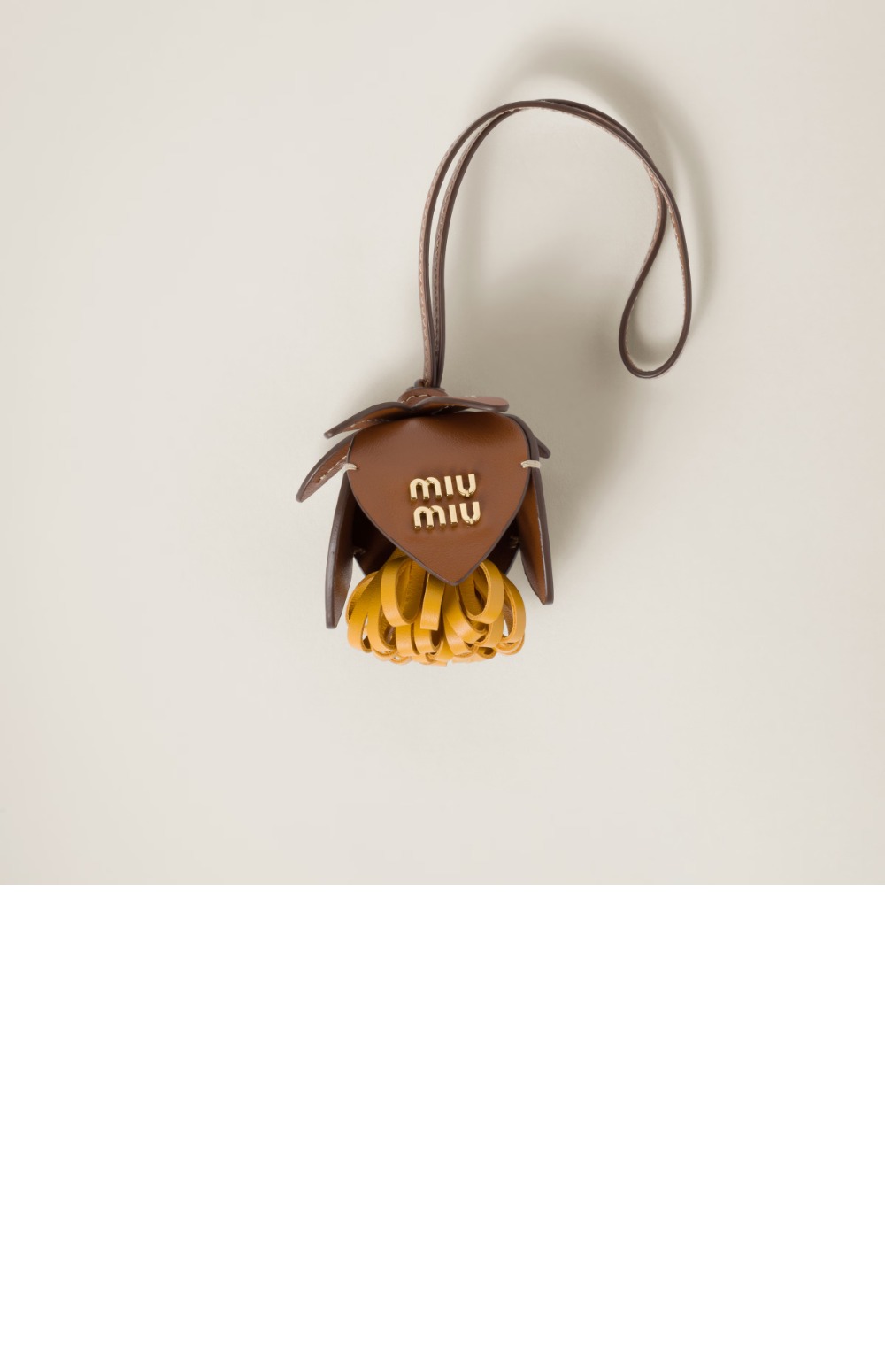 미우미우 가죽 트릭 5TL498