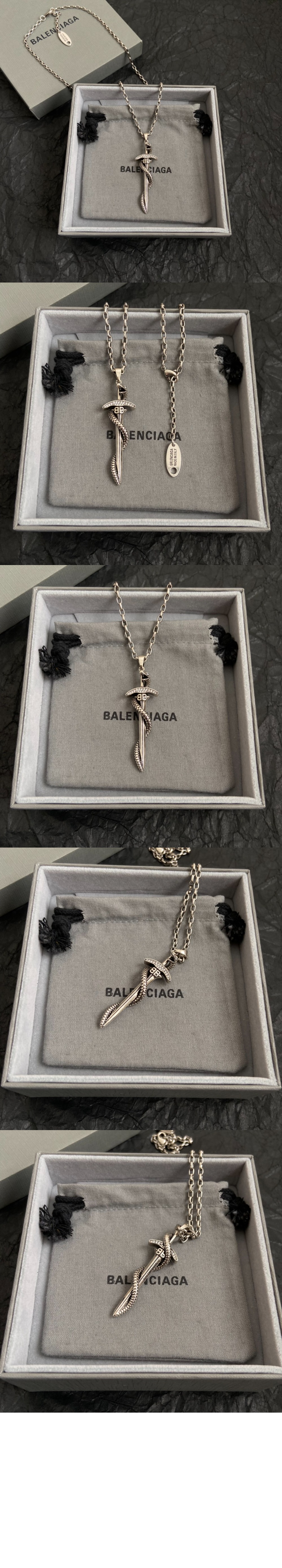 발렌시아가 고스 스네이크 네크리스 820150