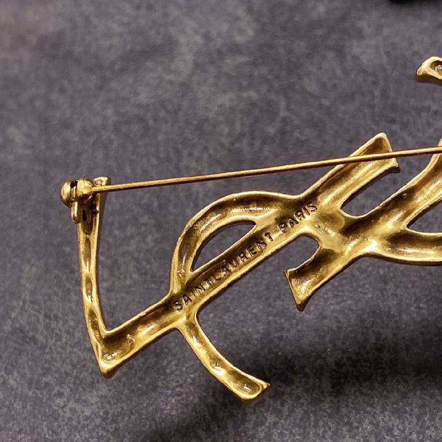 입생로랑 브로치