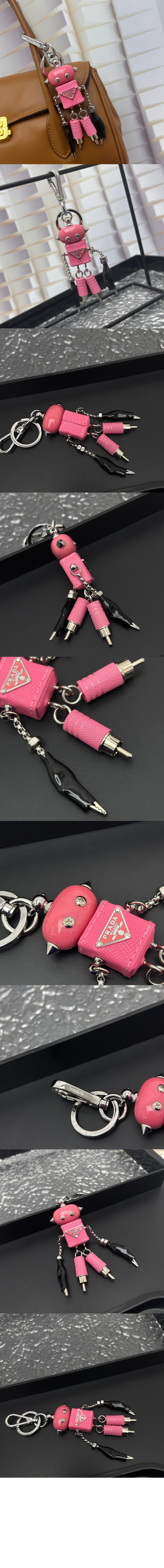 프라다 Robot 사피아노 가죽 백 참 2TR101