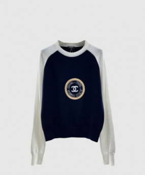 샤넬 로고 니트 상의