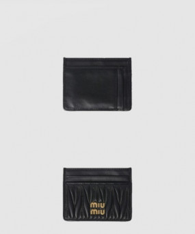 미우미우 마테라쎄 나파 가죽 카드 홀더 5MC076