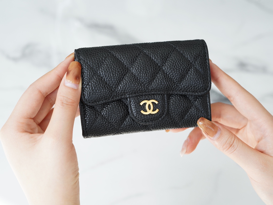 샤넬 클래식 똑딱이 카드슬립 카드지갑 캐비어 금장 AP0214