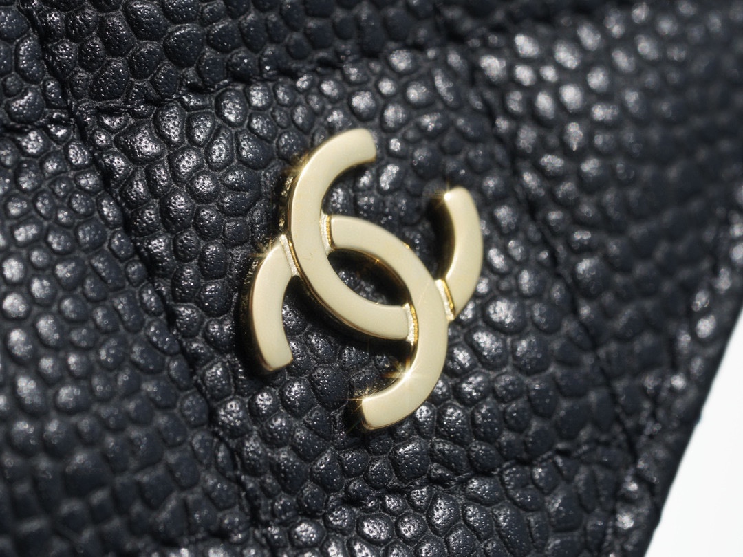 샤넬 클래식 롱 플랩 지갑 캐비어 금장 A31509