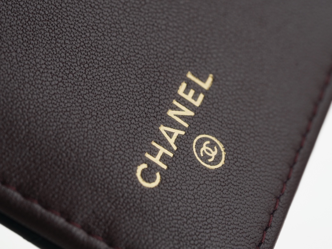 샤넬 플랩 장지갑 램스킨 금장 A31509