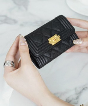 샤넬 보이 플랩 체인 카드지갑 캐비어 금장